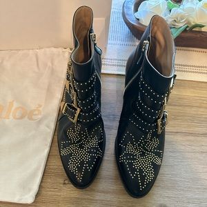 Chloé Women's Susanna Pointed-Toe Studded Booties